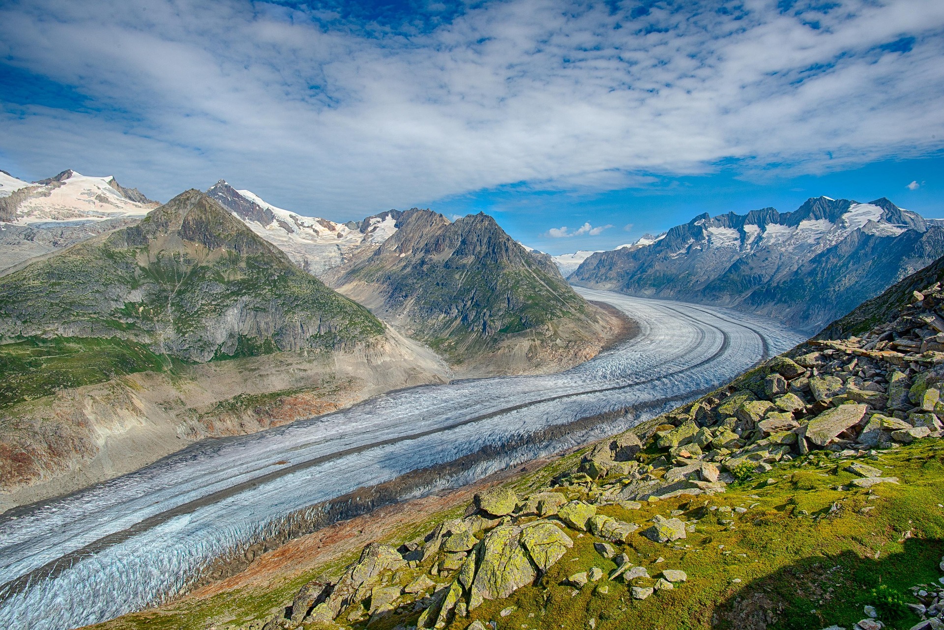 15147632 mountainous 5942962 1920